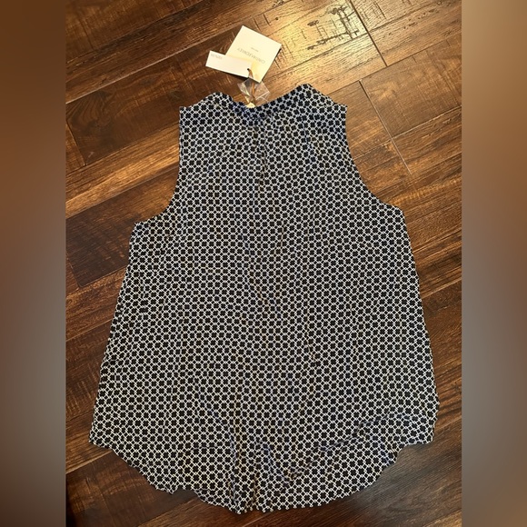 Cynthia Rowley Silk Sleeveless Blouse - Picture 3 of 6